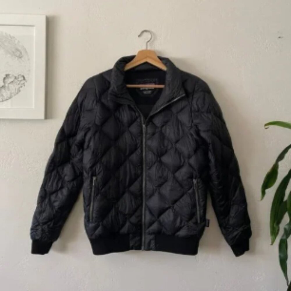 PATAGONIA W's Prow Bomber Jacket in Black | Down winter coat | Size: S